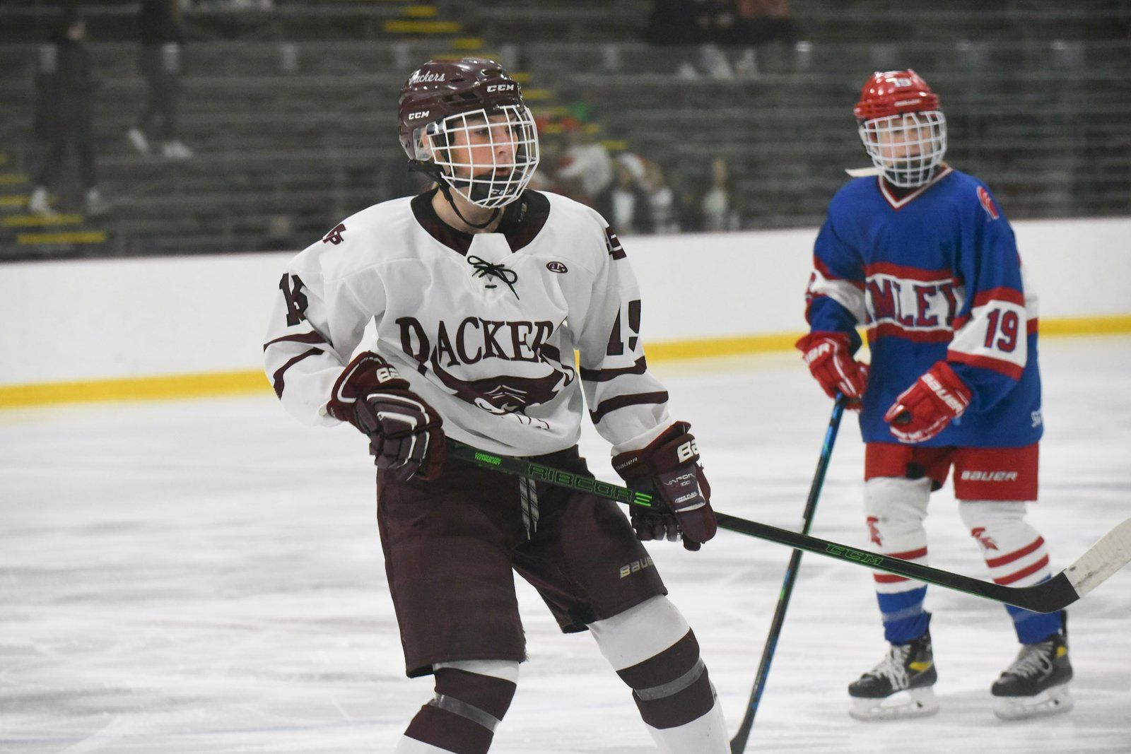 Packers forward on the ice